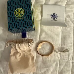 Tory Burch Icon Hinged Bracelet - Gold, Small